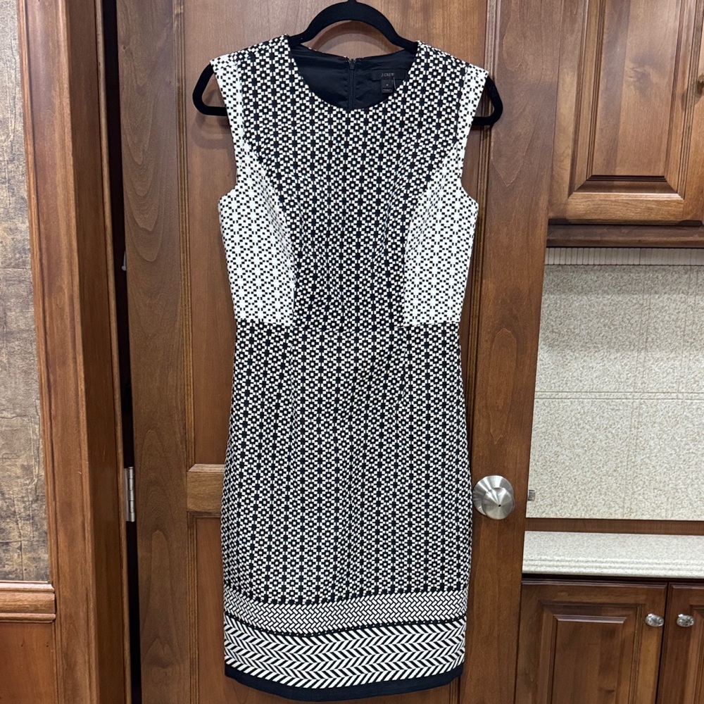 Classy J. Crew Black and White Geometric Midi Dress NWT size 4